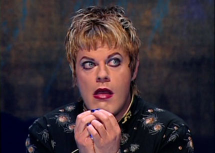 001-0112090624-eddie_izzard.jpg